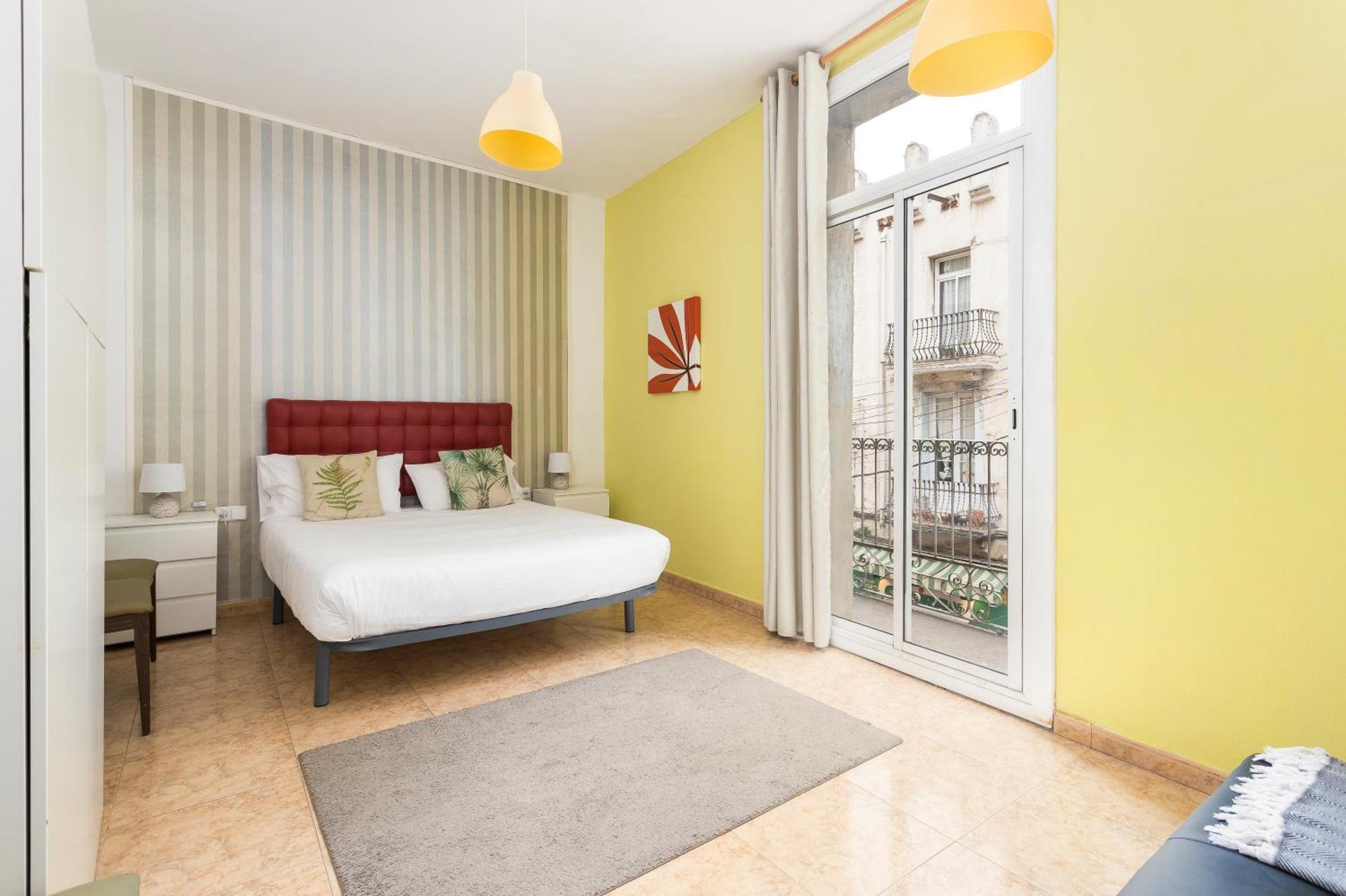 Apartaments Clot-sant Marti Apartment *